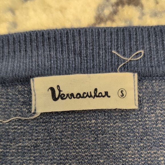 Vernacular Blue Floral Knit Cropped Sweater Women’s Small | Y2K Daisy Pullover - Picture 2 of 5